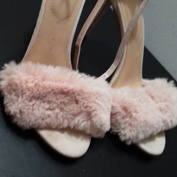 Heels - Picture 3 of 6